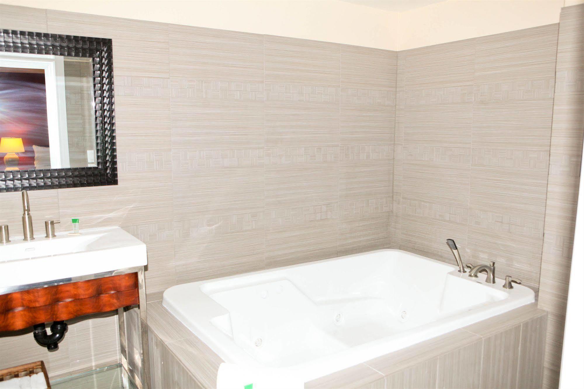 Saxony Motel Chatham-Kent Luaran gambar